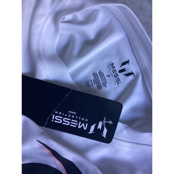 Messi Collection Boy's Athletic Soccer Jersey Graphic White T-Shirt, Size 7 - Picture 5 of 5